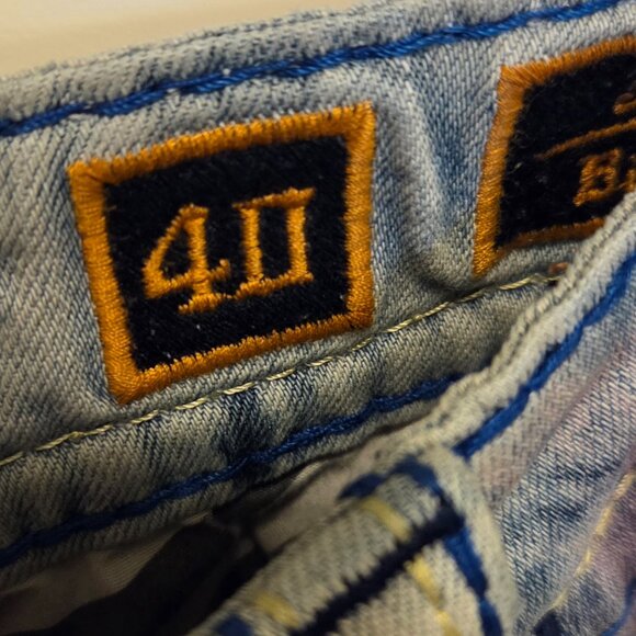 Mens Rock Revival Jeans - Picture 8 of 8